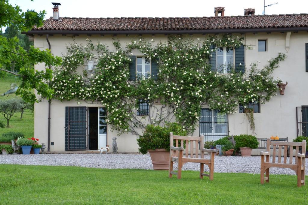 B&B Ca Bianca Dell'Abbadessa Сан-Лаццаро-ді-Савена Екстер'єр фото